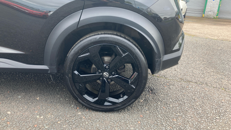 Nissan Juke 1.0 DiG-T 114 Tekna 5dr Petrol Hatchback